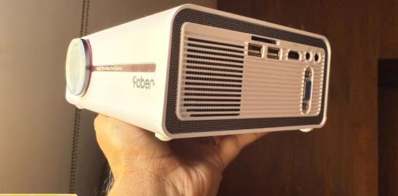 Yaber V5: A mini projector that does not burn the bank